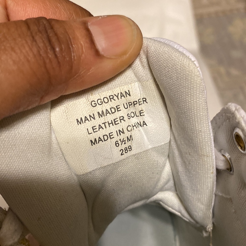 G by Guess HIGH TOP WHITE SNEAKERS WITH ZIP DESIGN SIZE 6.5M - Picture 11 of 13